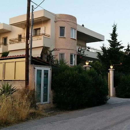 Lovely 2-Bedroom Apartment At Greek Riviera Vári Eksteriør bilde